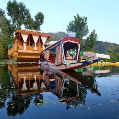 Green View Group Of Houseboats Srīnagar Kültér fotó